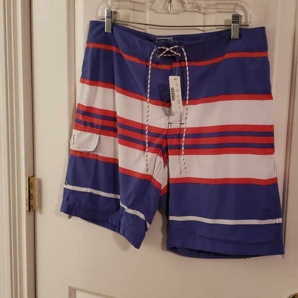 J. Crew 9" Board Shorts NWT - Picture 2 of 14